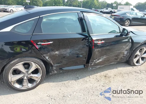 2018 Honda Accord Touring 2.0T from USA, damaged, VIN 1HGCV2F9XJA033990
